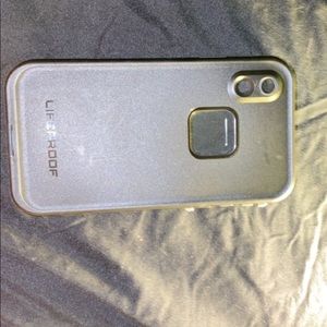 iphone XR lifeproof FRE series